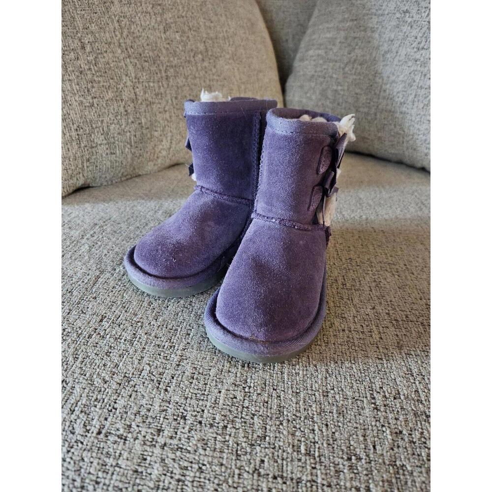 Uggs Boots Koolaburra Violet Purple Suede Victoria Short Toddler Size 5